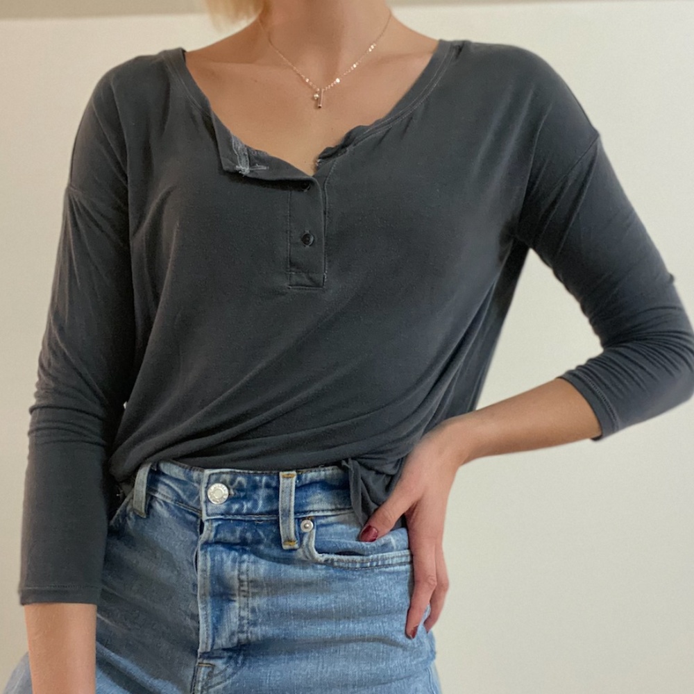 Soft & Sexy Henley 3/4 Shirt